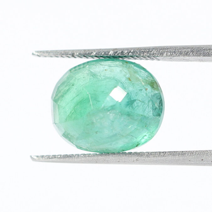 EMERALD 4.12 Ct. EMERALD 4.12 Ct.