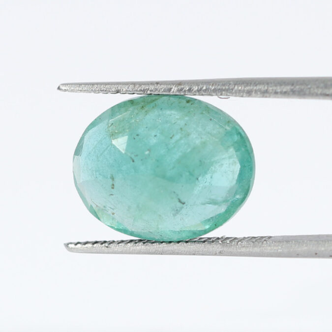 EMERALD 4.4 Ct. EMERALD 4.4 Ct.