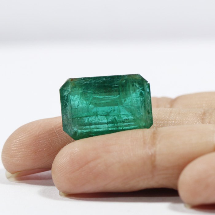EMRX140 3 1 EMERALD 17.31 Ct.