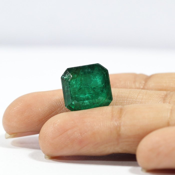 EMRX141 3 1 EMERALD 10.39 Ct.