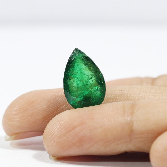 EMRX144 3 1 EMERALD 7.09 Ct.