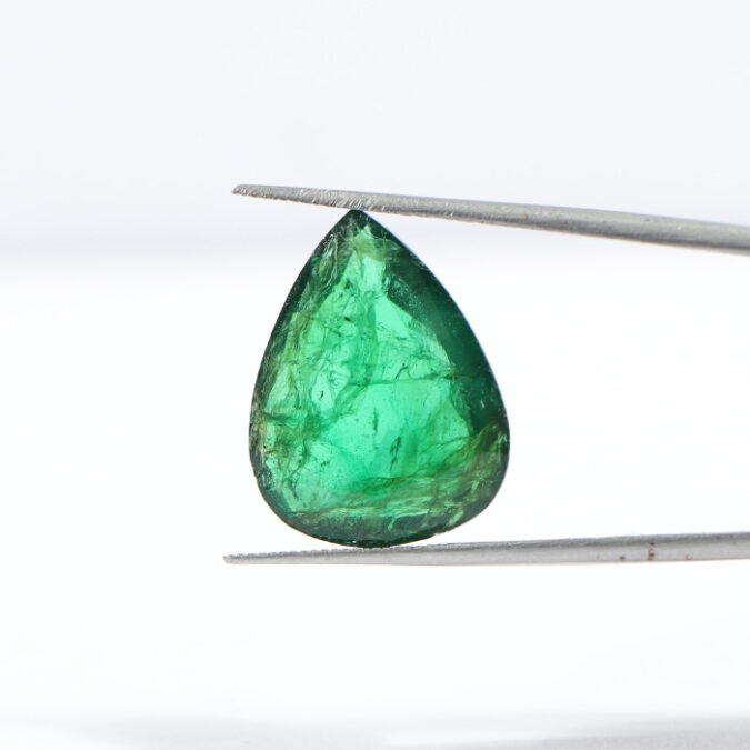 EMERALD 11.82 Ct.