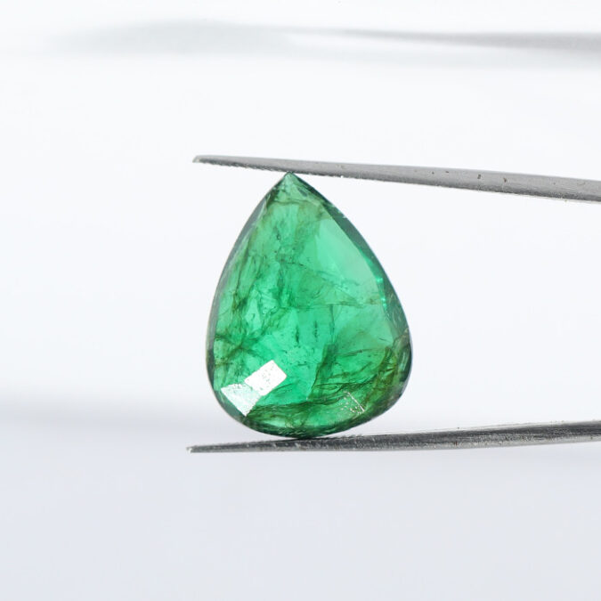 EMERALD 11.82 Ct.