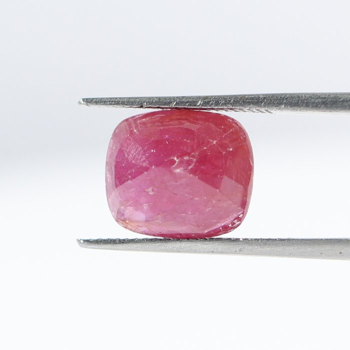 RUB7106 2 2 RUBY 4.52 Ct.