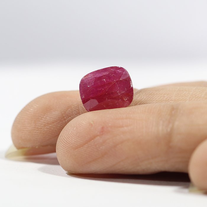 RUB7106 3 2 RUBY 4.52 Ct.