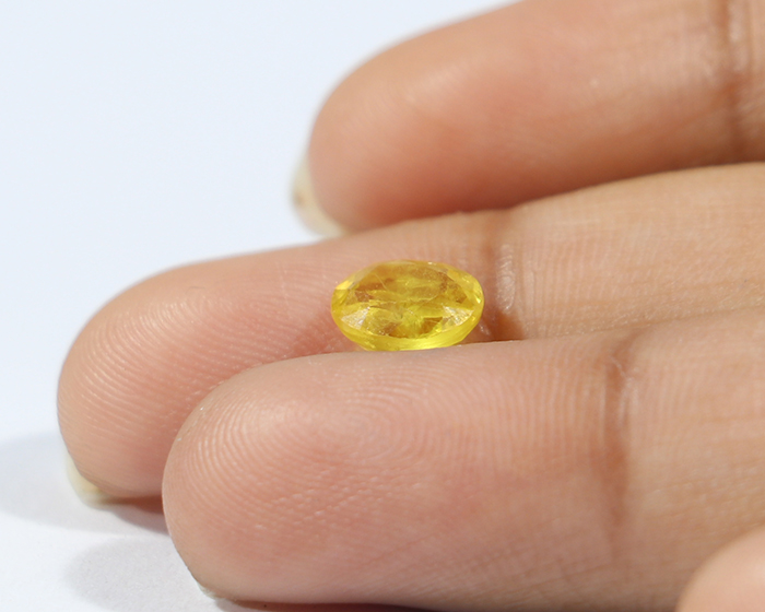 NYSP118 3 Yellow Sapphire 1.54 Ct.
