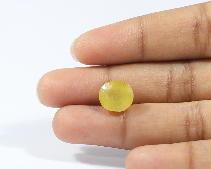 Yellow Sapphire 5.87 Ct.