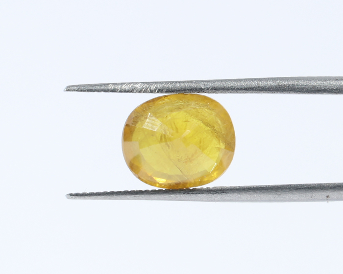 Yellow Sapphire 4.59 Ct.