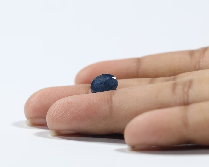 BSP13582 3 Blue Sapphire 2.81 Ct.