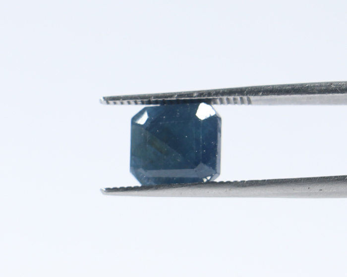 Blue Sapphire 3.82 Ct.