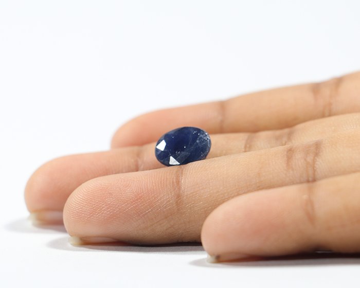 BSP13608 3 Blue Sapphire 3.61 Ct.