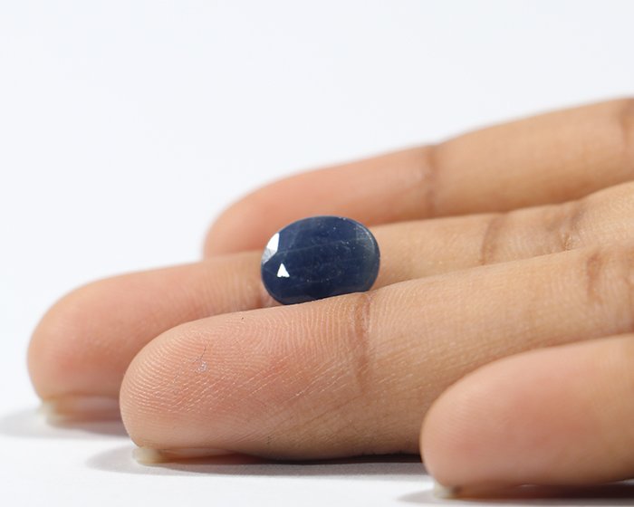 BSP13636 3 Blue Sapphire 3.77 Ct.