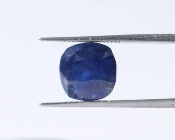 BSP13695 1 Blue Sapphire 5.27 Ct.