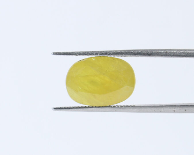 Yellow Sapphire 6.81 Ct.