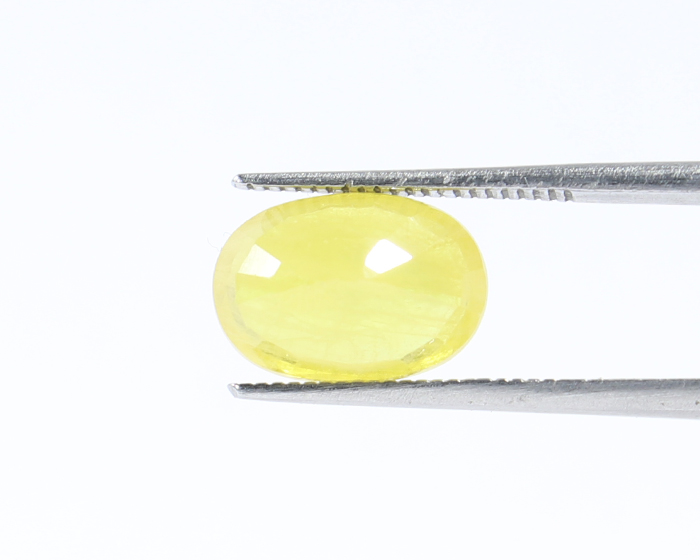 Yellow Sapphire 4.01 Ct.