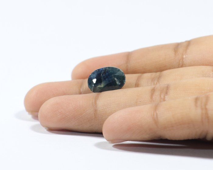 BSP10589 3 1 Blue Sapphire 5.51 Ct.