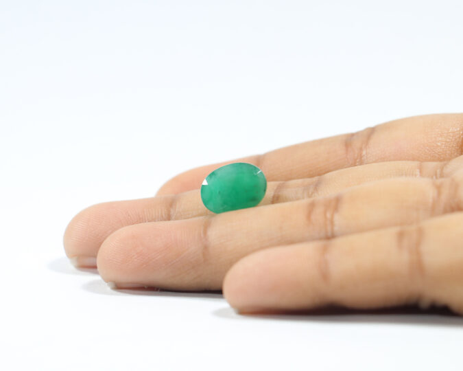 Emerald 4.4 Ct. Emerald 4.4 Ct.