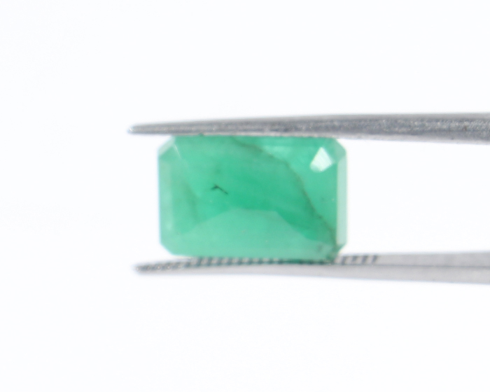 Emerald 2.58 Ct. 4 EMR20472 2 Emerald 2.58 Ct.