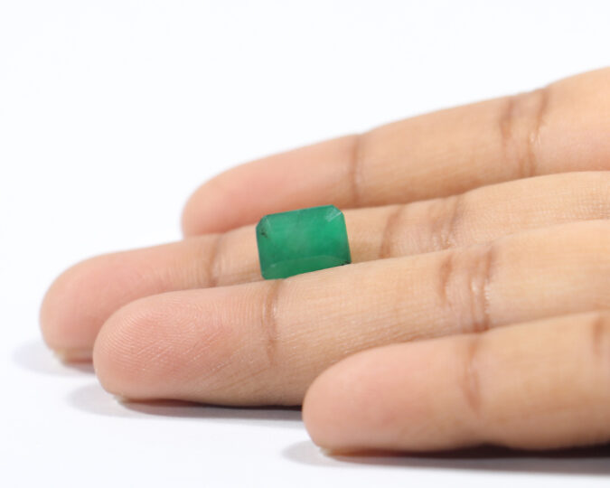 Emerald 3.11 Ct. Emerald 3.11 Ct.