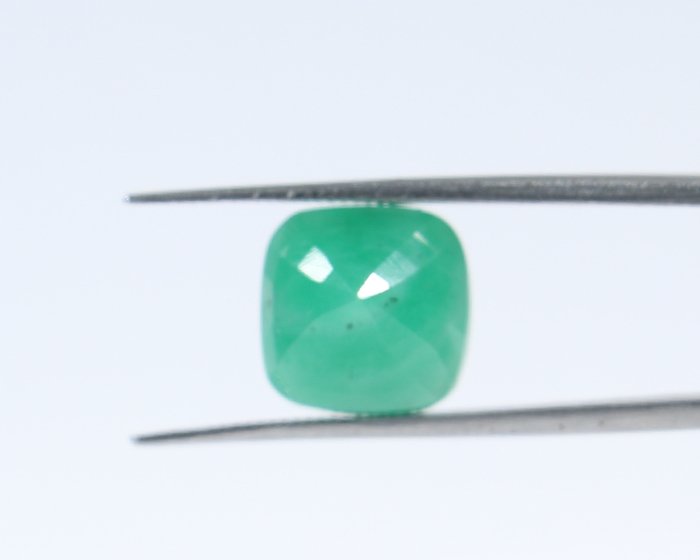 EMR20567 2 Emerald 5.54 Ct.