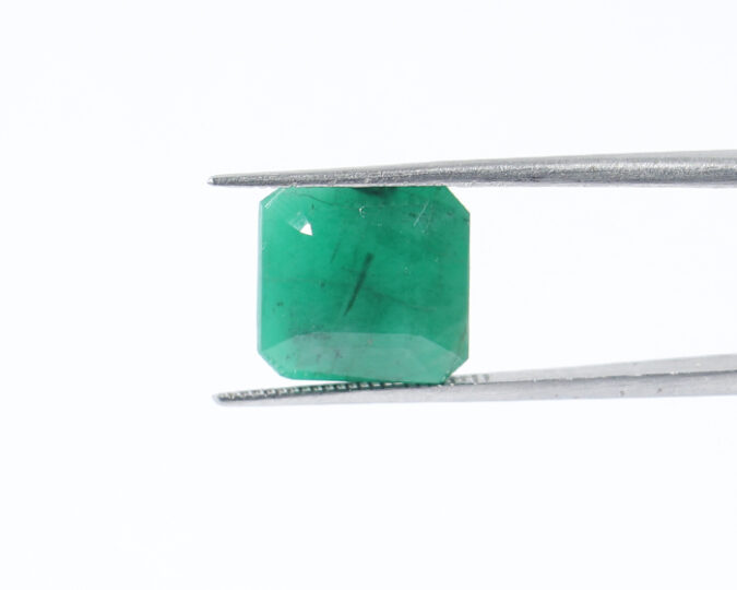 Emerald 8.95 Ct. Emerald 8.95 Ct.