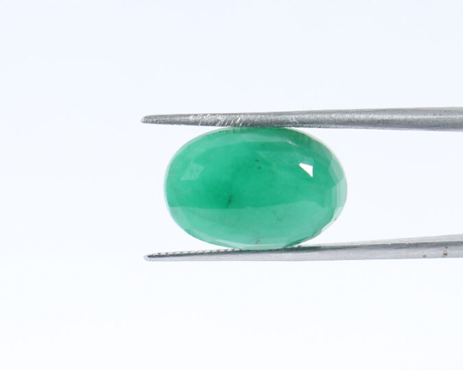 Emerald 8.35 Ct. Emerald 8.35 Ct.