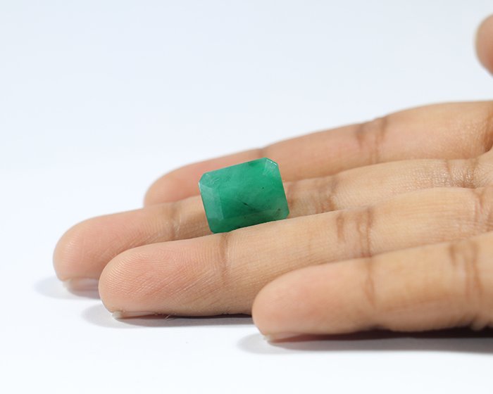 EMRD20344 3 Emerald 9.3 Ct.
