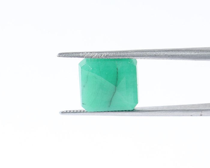 EMRD20352 2 Emerald 5.24 Ct.