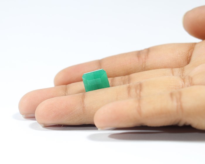 EMRD20352 3 Emerald 5.24 Ct.