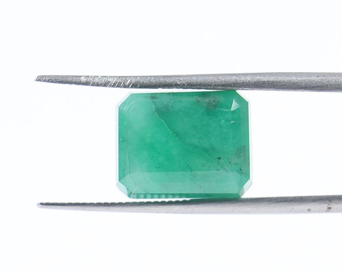EMRD20508 2 Emerald 6.66 Ct.