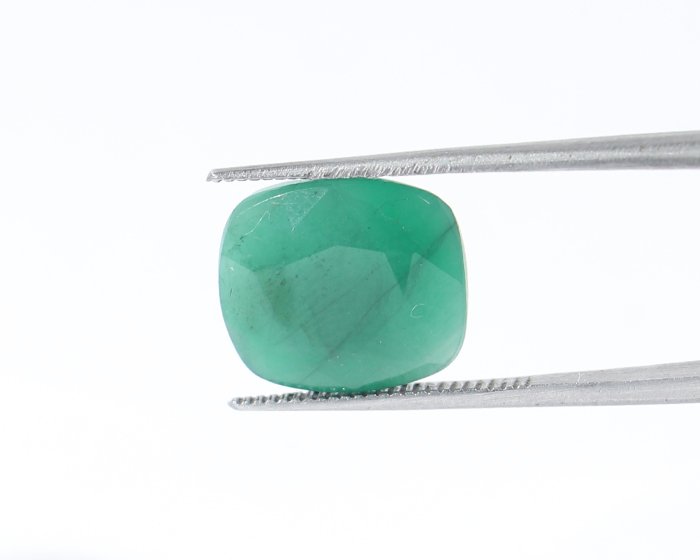 Emerald 6 Ct.