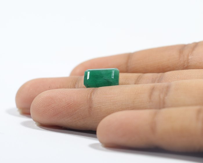 EMRD20719 3 Emerald 3.93 Ct.
