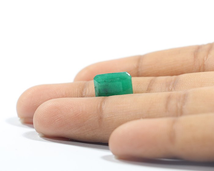 EMRD20739 3 Emerald 3.9 Ct.