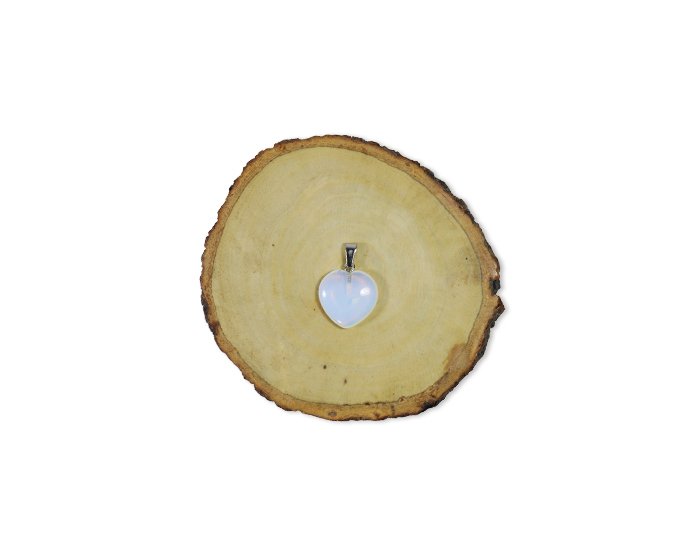6 2 Sphatik Heart Pendant