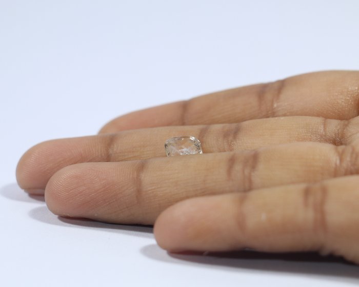 NSP41758 3 Natural Sapphire 2.03 Ct.
