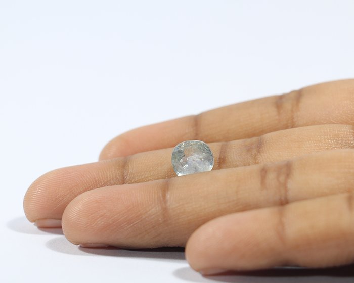 NSP41801 3 Natural Sapphire 3.3 Ct.