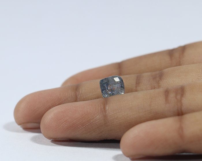 NSP41805 3 Natural Sapphire 2.79 Ct.
