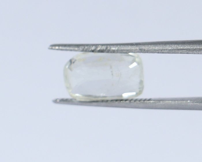 Natural Sapphire 3.71 Ct.