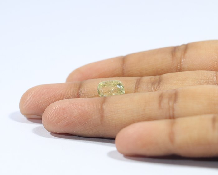 NYSP7736 3 Yellow Sapphire 2.28 Ct.
