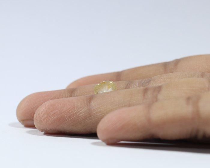 NYSP7826 3 Yellow Sapphire 2.5 Ct.