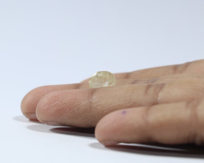 NYSP7854 3 Yellow Sapphire 2.92 Ct.