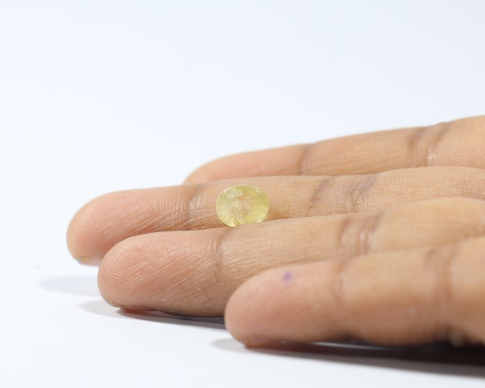 NYSP7862 3 Yellow Sapphire 2.6 Ct.