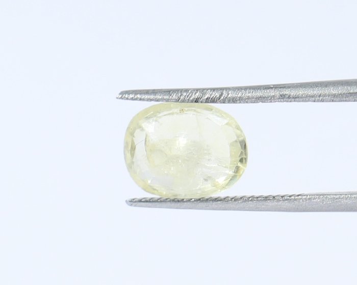 Yellow Sapphire 2.7 Ct.