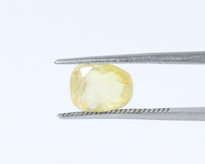 NYSP7911 1 Yellow Sapphire 3 Ct.