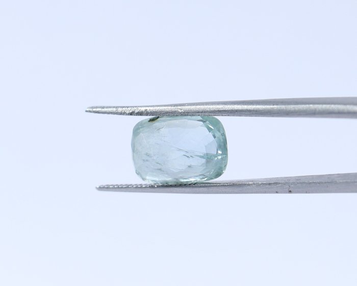 Blue Sapphire 5.39 Ct.