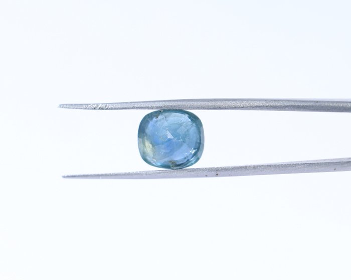 Blue Sapphire 5.55 Ct.