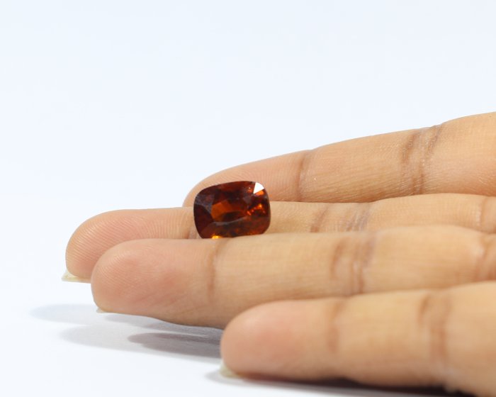 GMD7038 3 Hessonite 5.71 Ct.