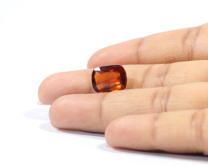 GMDG7043 3 Hessonite 5.28 Ct.