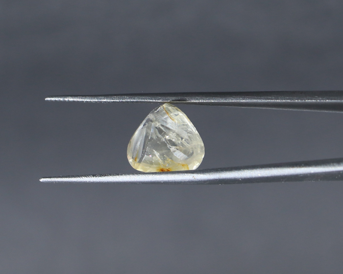 Yellow Sapphire 4.74 Ct.