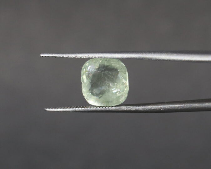 Yellow Sapphire 5.37 Ct.